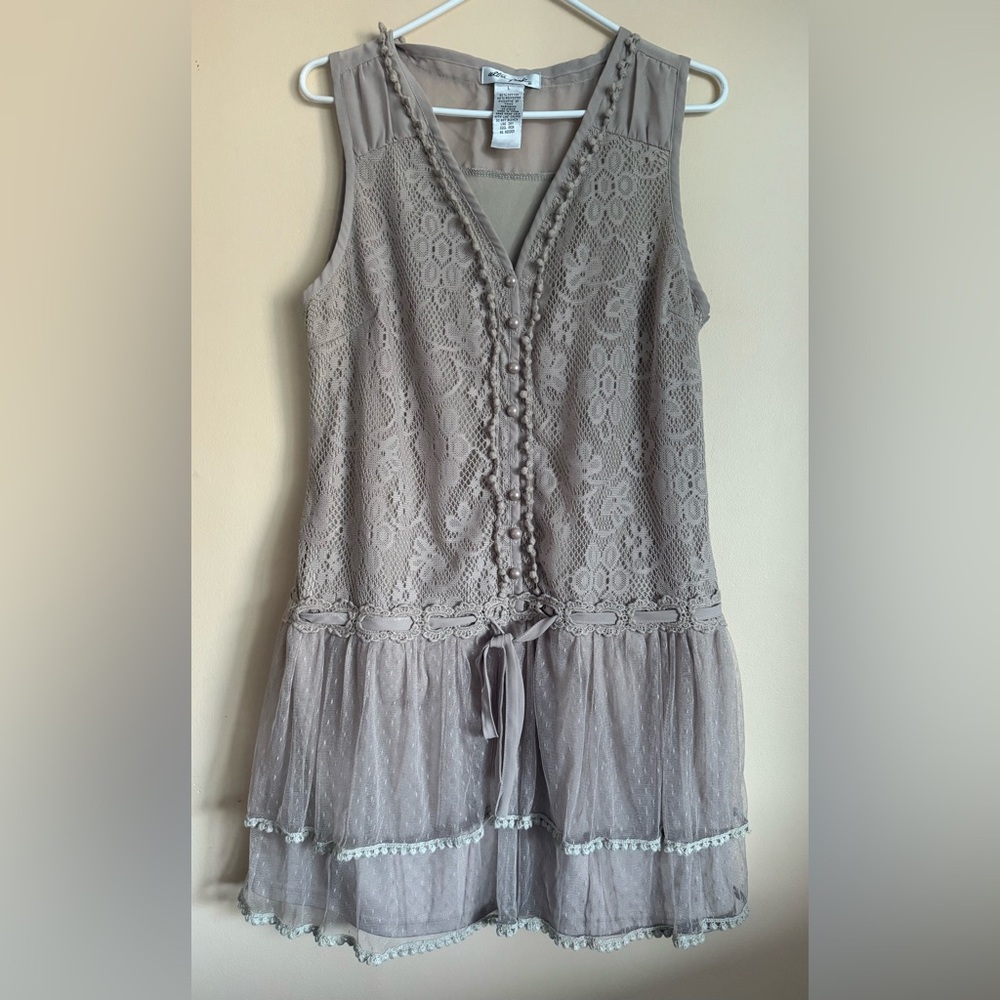 Ultra Pink Lace Dress
Size Medium